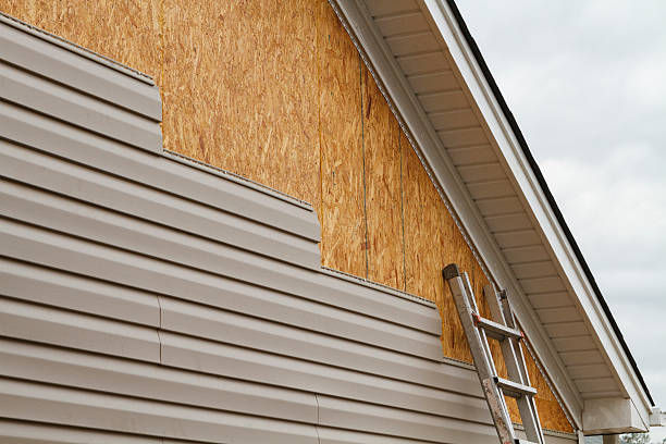 24/7 Emergency Siding experts in Thompson, OH